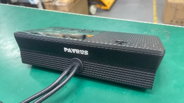 Микрофонный пульт PAVRUS PA-8605 без подключенного микрофона на гусиной шее.jpg